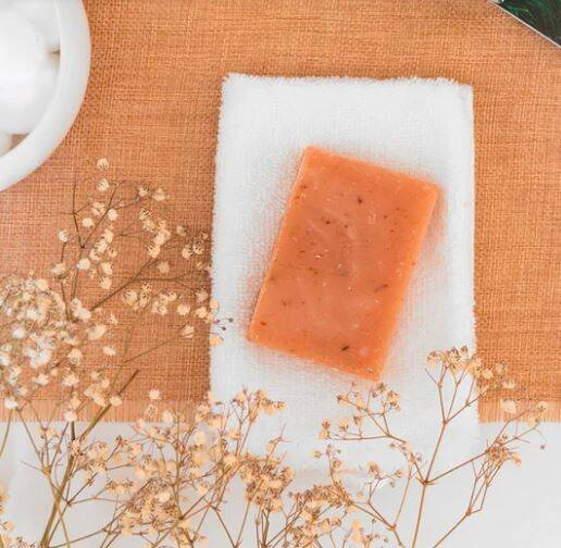 Organiczne mydło ze śluzem ślimaka, GREJPFRUTOWE, COSMOS ORGANIC, 100 g, Mlle Agathe