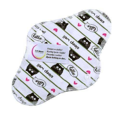 Wielorazowa wkładka higieniczna MINI, CZARNE SERDUSZKA, bawełna organiczna, podwójny nadruk, SOFT MOON