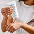 Przeciwłupieżowy peeling do skóry głowy, drzewo herbaciane, AIAB, 150 ml, MaterNatura