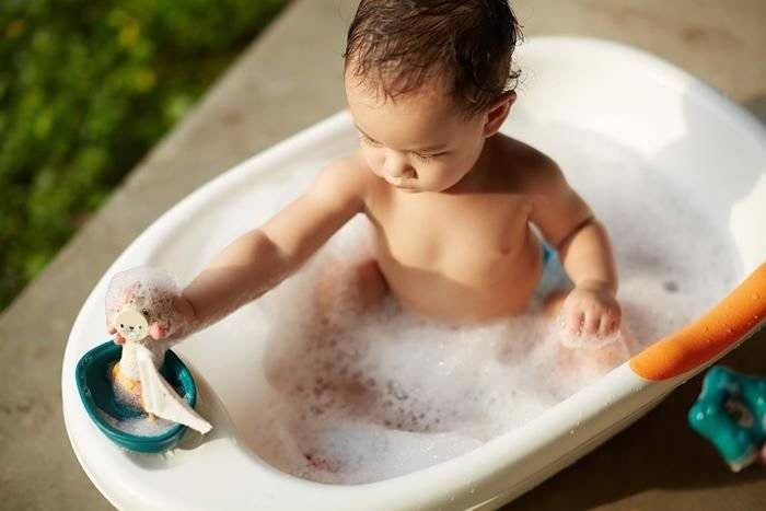 Żaglówka z misiem polarnym, zabawka do kąpieli , Plan Toys 5712