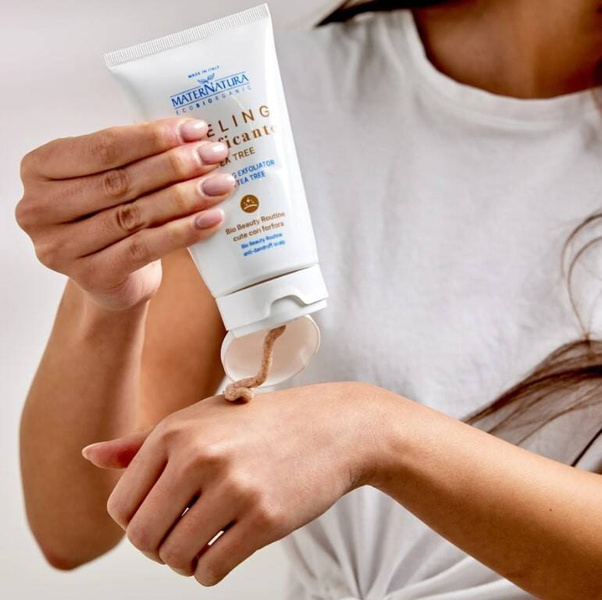 Przeciwłupieżowy peeling do skóry głowy, drzewo herbaciane, AIAB, 150 ml, MaterNatura